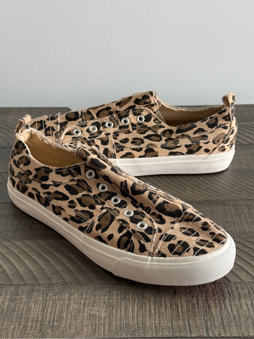 Corkys Babalu Leopard Print Canvas Sneakers Women Size 10